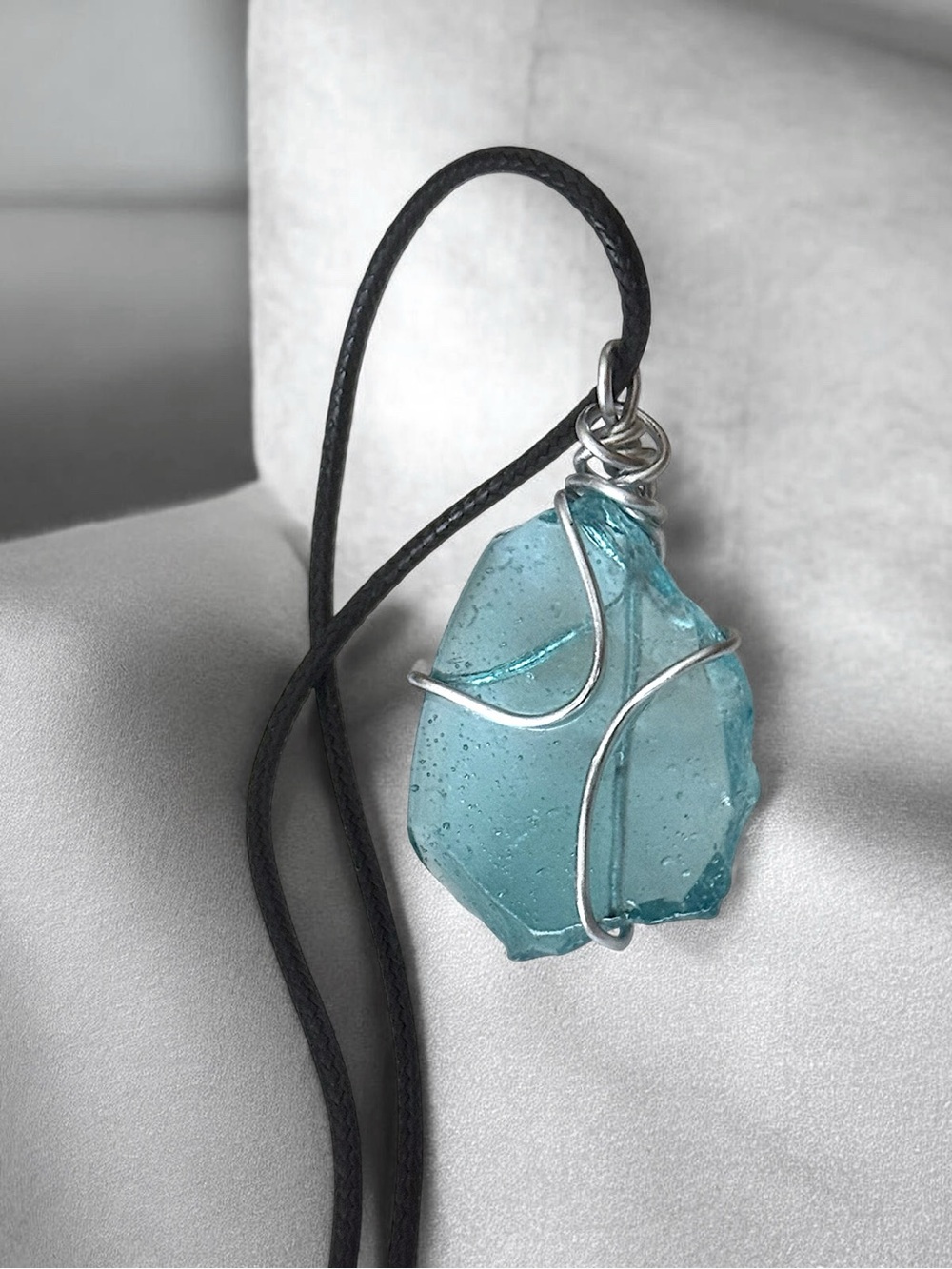 5 For $25💫Handcrafted Aqua Sea Glass Pendant Necklace